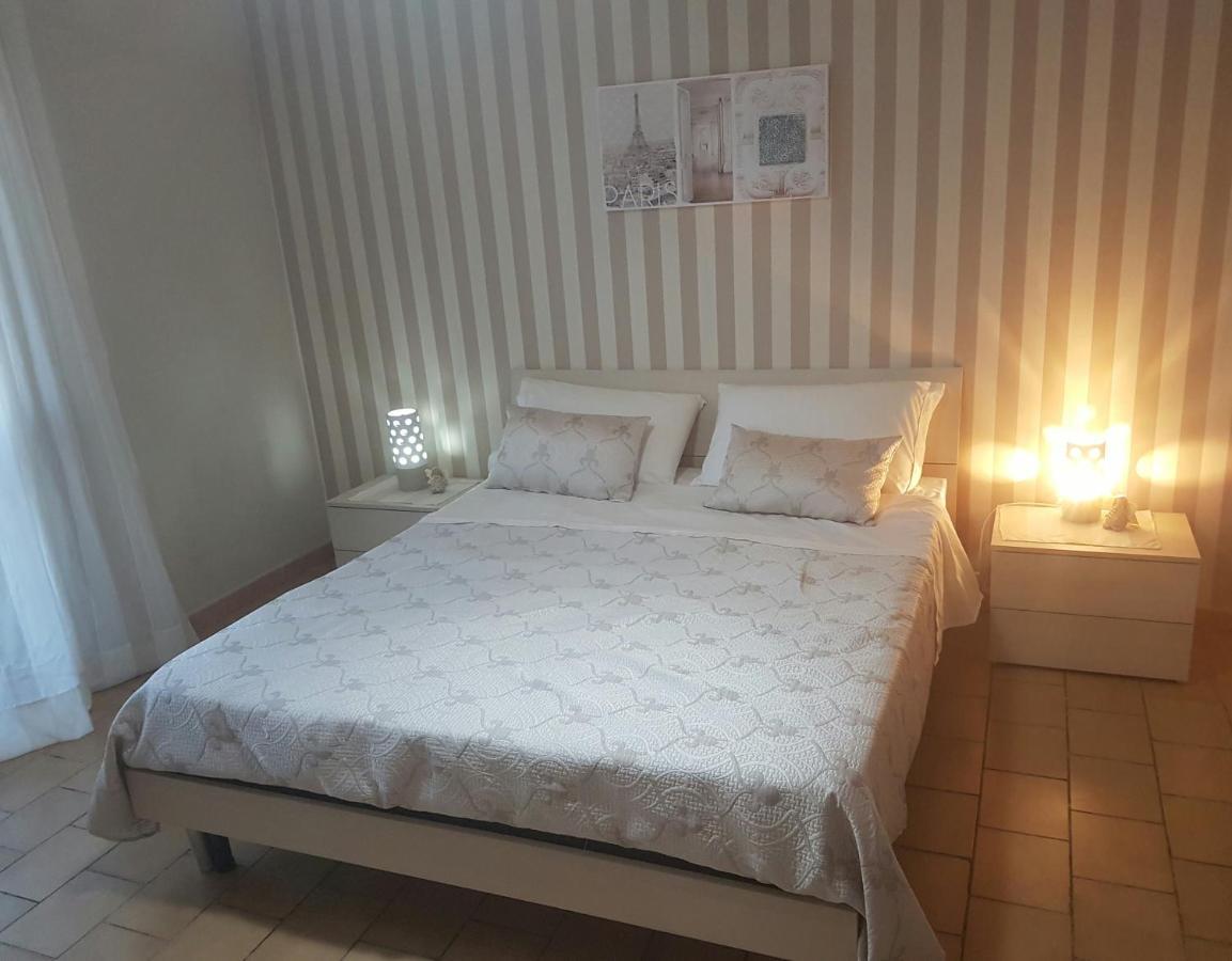 Iris Appartamenti Santa Maria La Carità Zewnętrze zdjęcie